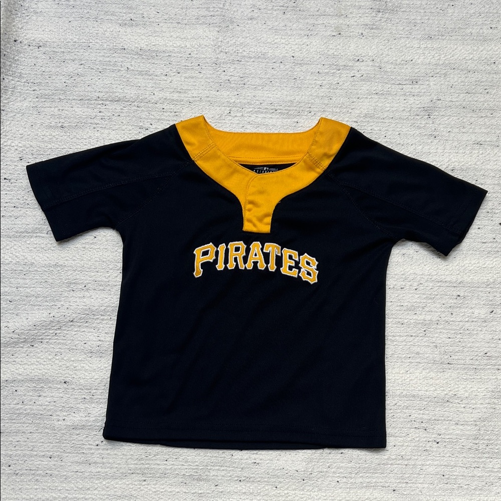 Genuine Merchandise Pirates Kids Jersey - Black and Gold
